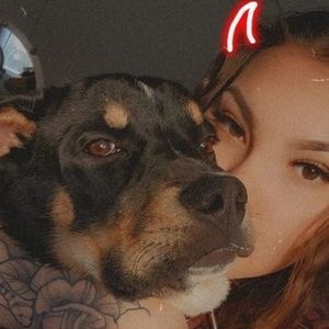 Meet your Posher, Carly